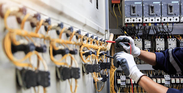 Professional Electrician technician working in Compton, CA
